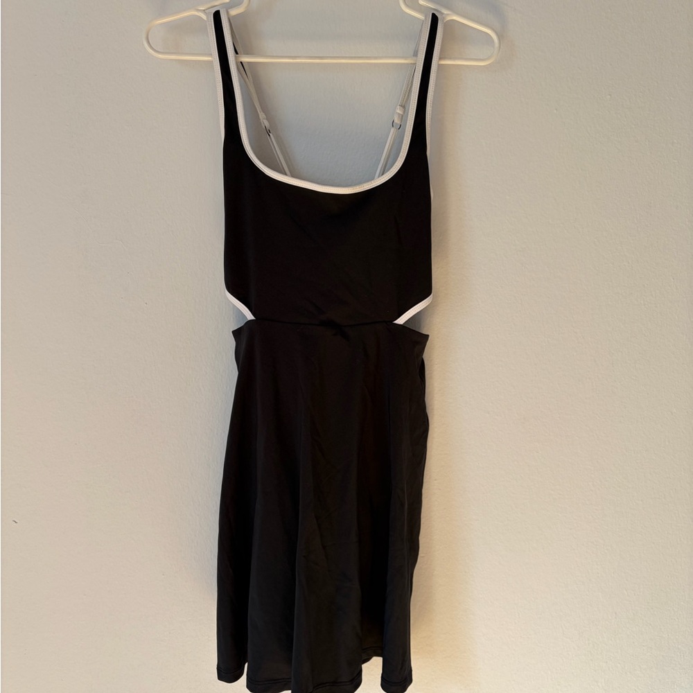 Abercrombie & Fitch Black and White Exercise Dress